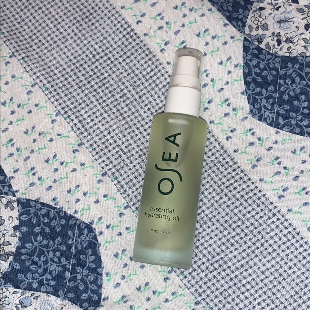Osea Essential Hydrating Oil